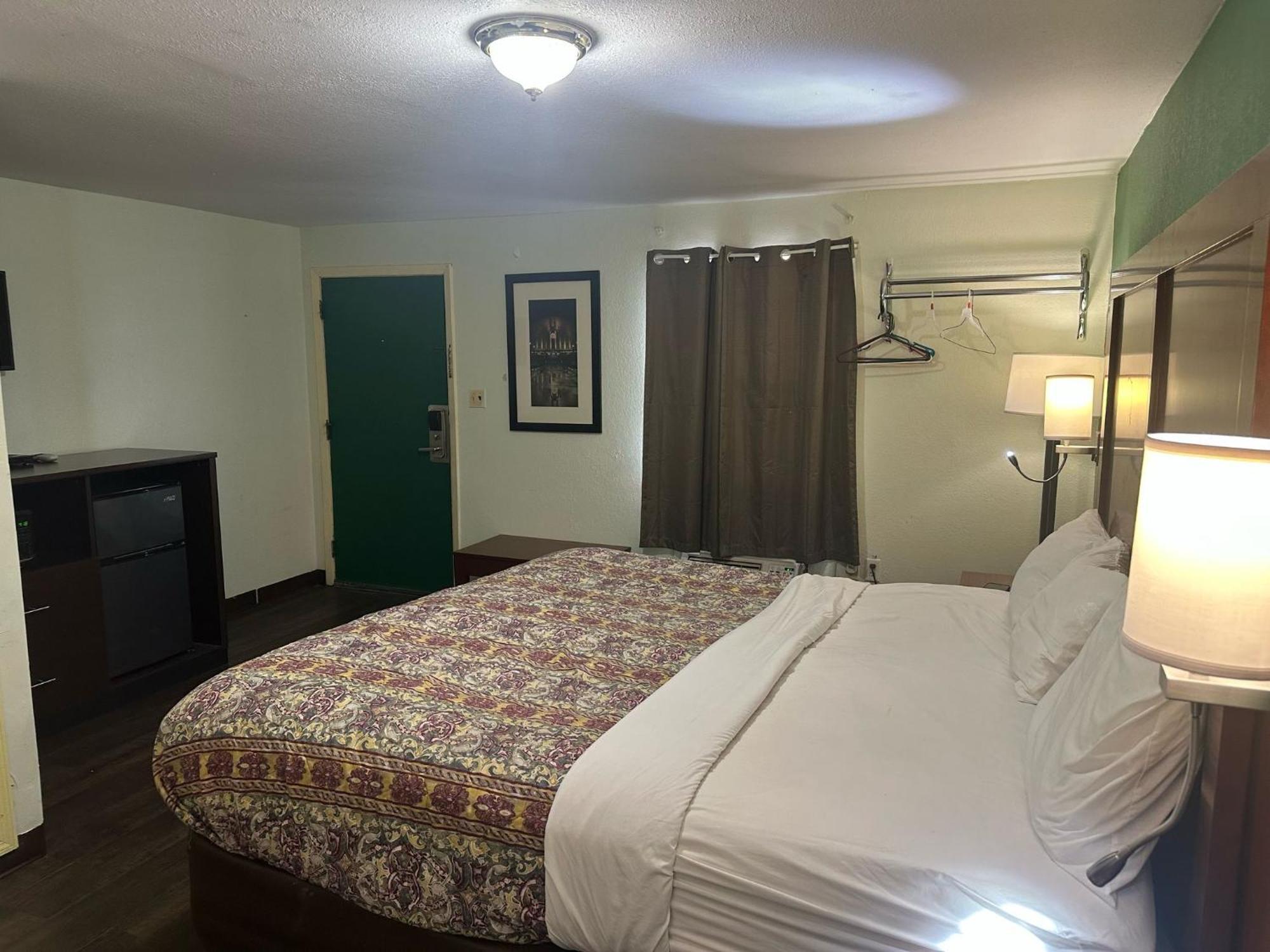 Hillcrest Motel By Oyo Aurora Near Lawrenceburg Extérieur photo
